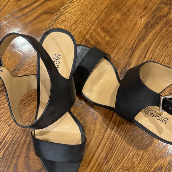 Black Heels Michael Kors - Picture 4 of 5